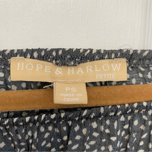 Hope & Harlow Loose Fit 3/4 Bell Sleeve Top PS Petite Small - Picture 12 of 14